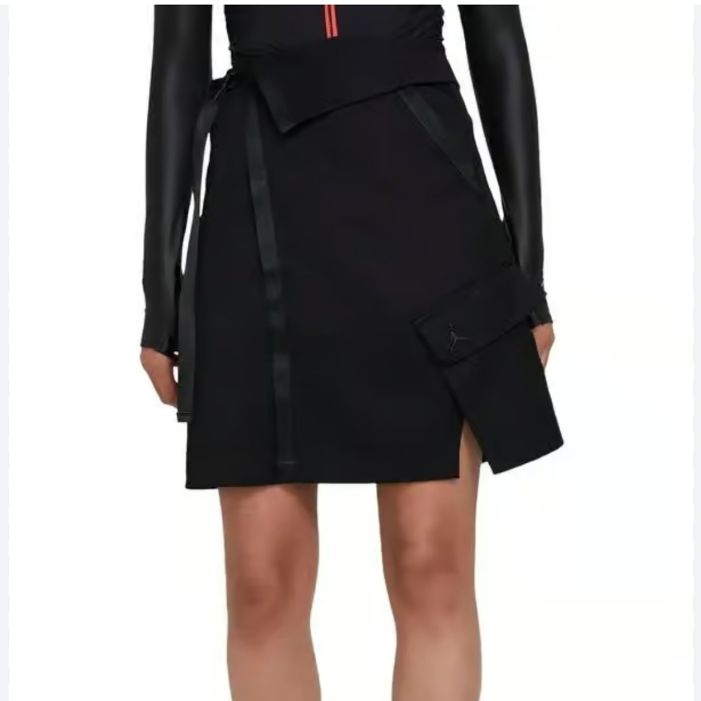 Jordan utility wrap skirt size large